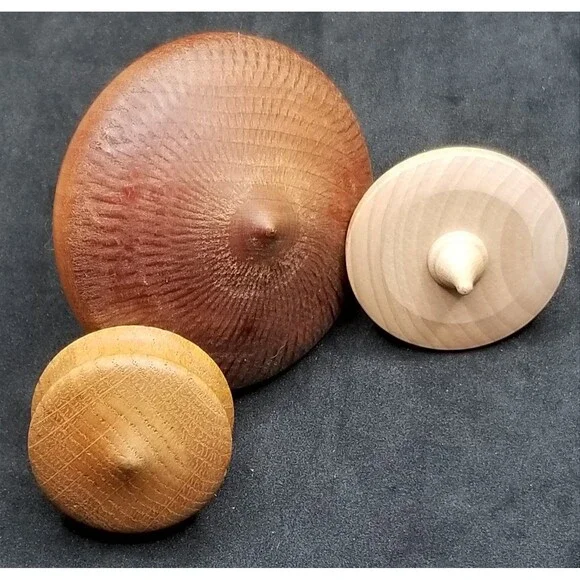 Handmade wooden spinning tops - Picture 5 of 11
